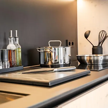 Mono Design Apartment