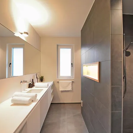 Mono Design Apartment