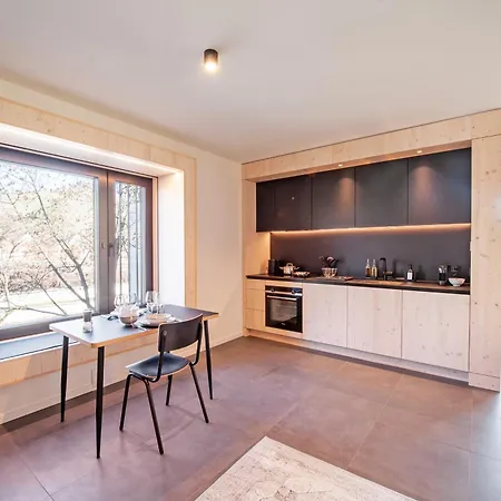 Mono Design Apartment *
